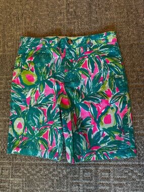 EUC Lilly Pulitzer Gauc and Roll boys shorts size 8